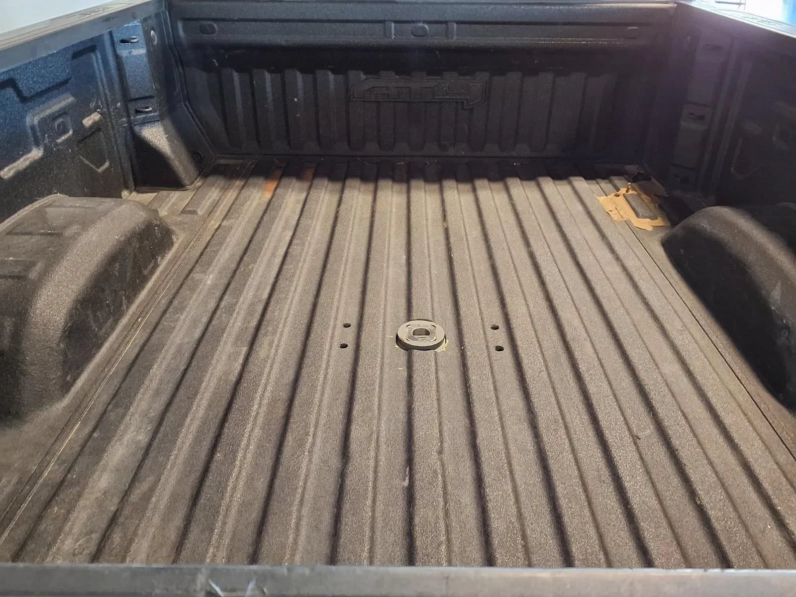 Used 2022 GMC Sierra 2500 AT4 w/ AT4 Preferred Package AWD/4WD image 6