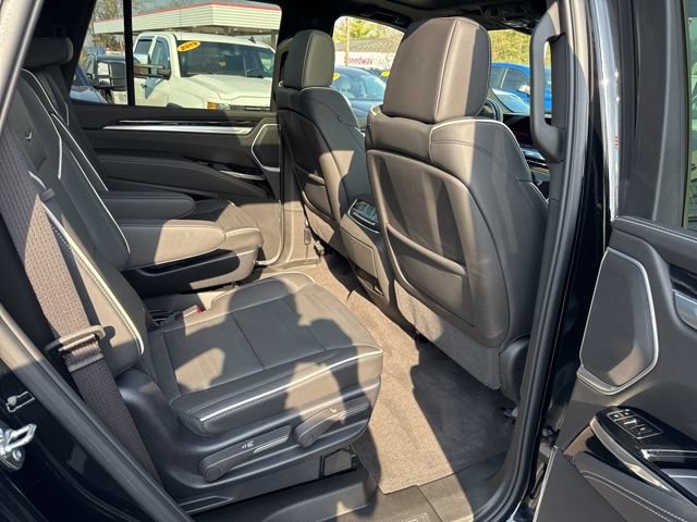 Certified 2025 Cadillac Escalade Sport w/ Touring Package AWD/4WD image 24
