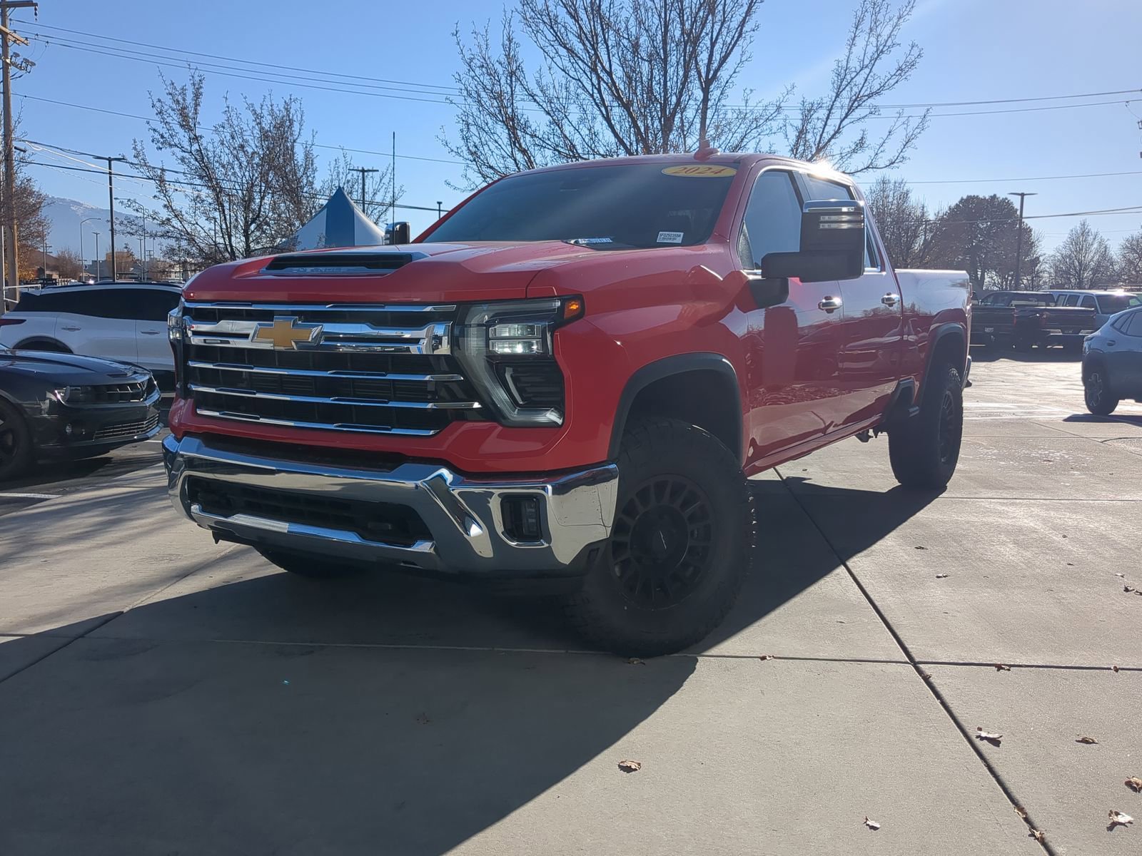 Used 2024 Chevrolet Silverado 3500 LTZ image 2