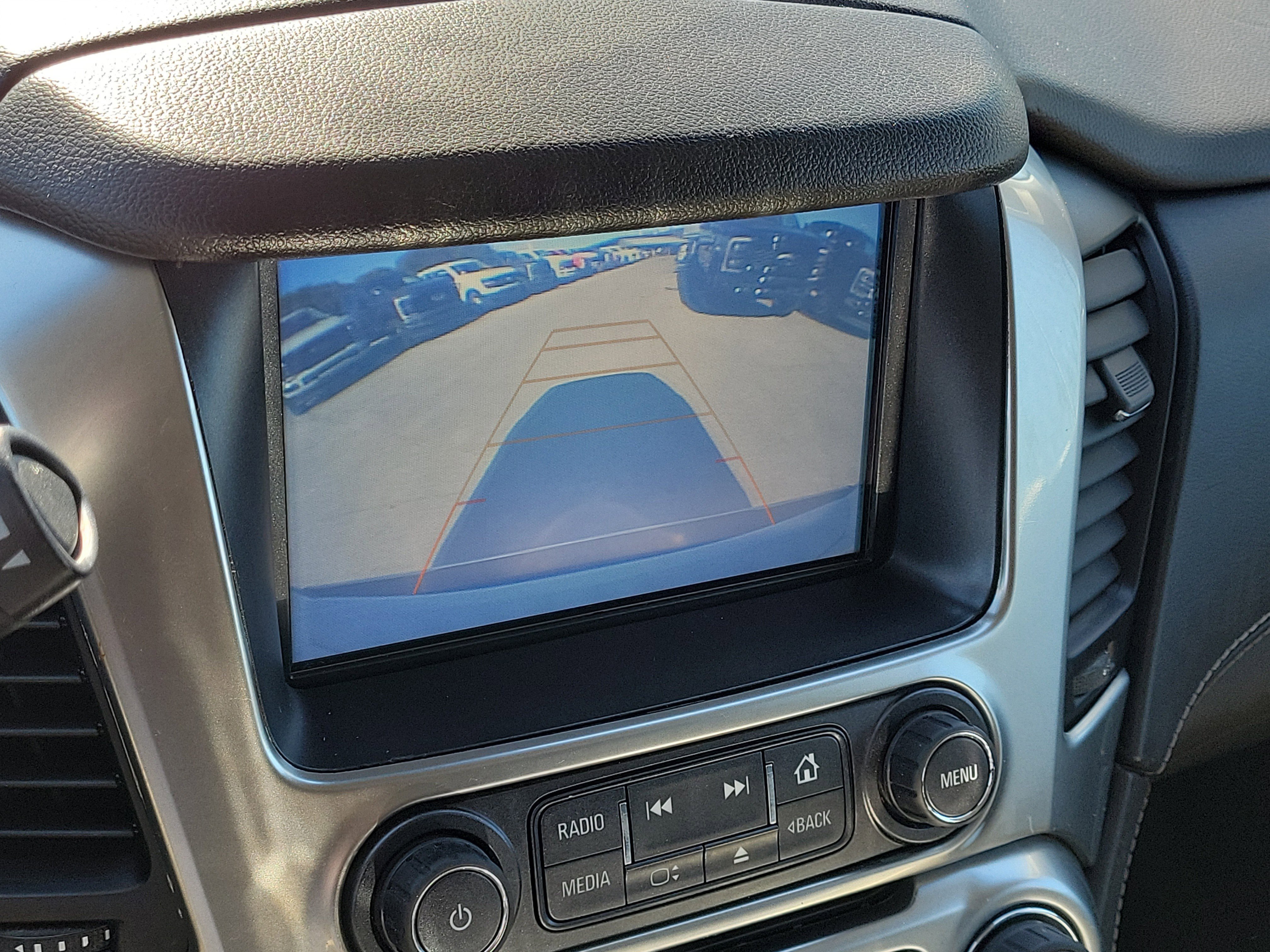 Used 2019 Chevrolet Suburban Premier image 10