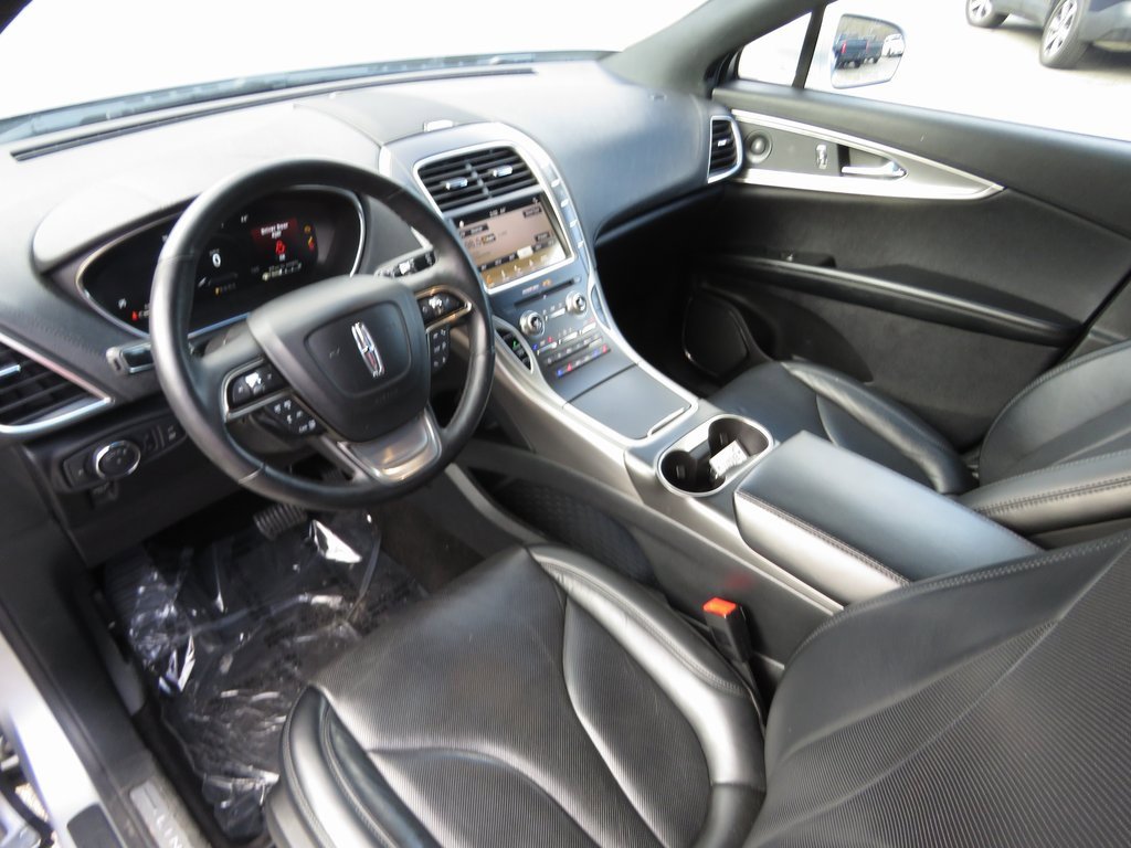 Used 2019 Lincoln Nautilus Reserve image 11