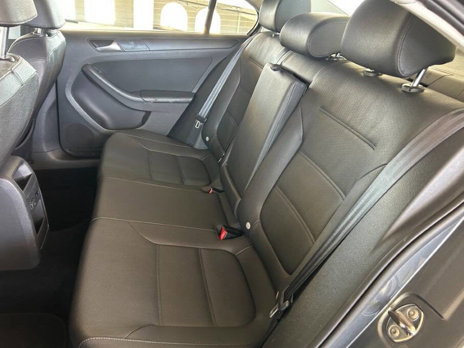 Used 2012 Volkswagen Jetta SE image 22