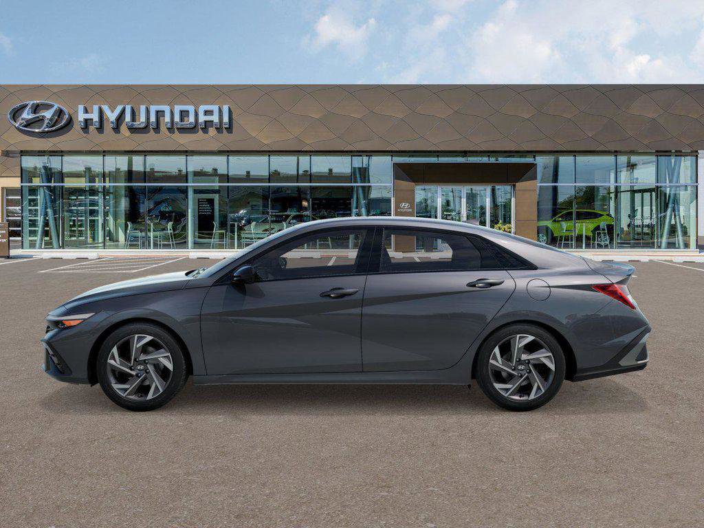 New 2026 Hyundai Elantra SEL Sport image 3
