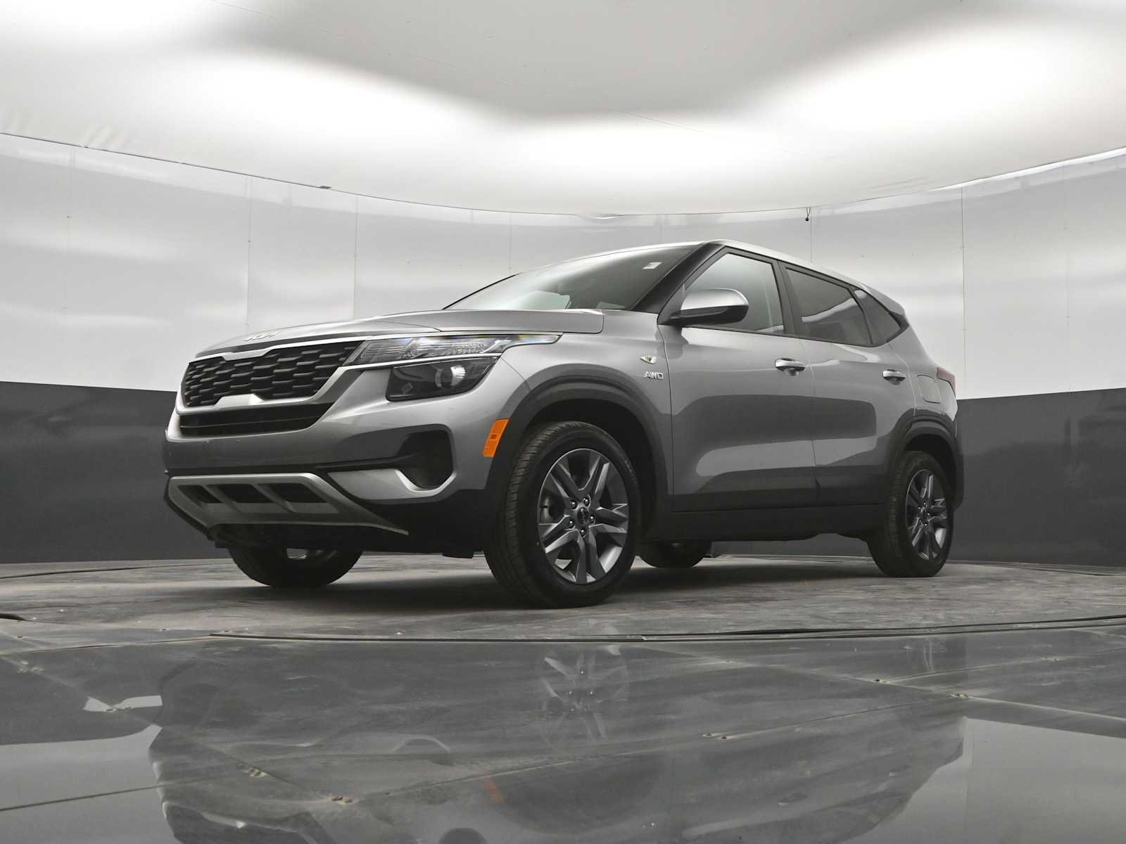 Used 2022 Kia Seltos LX AWD/4WD image 36