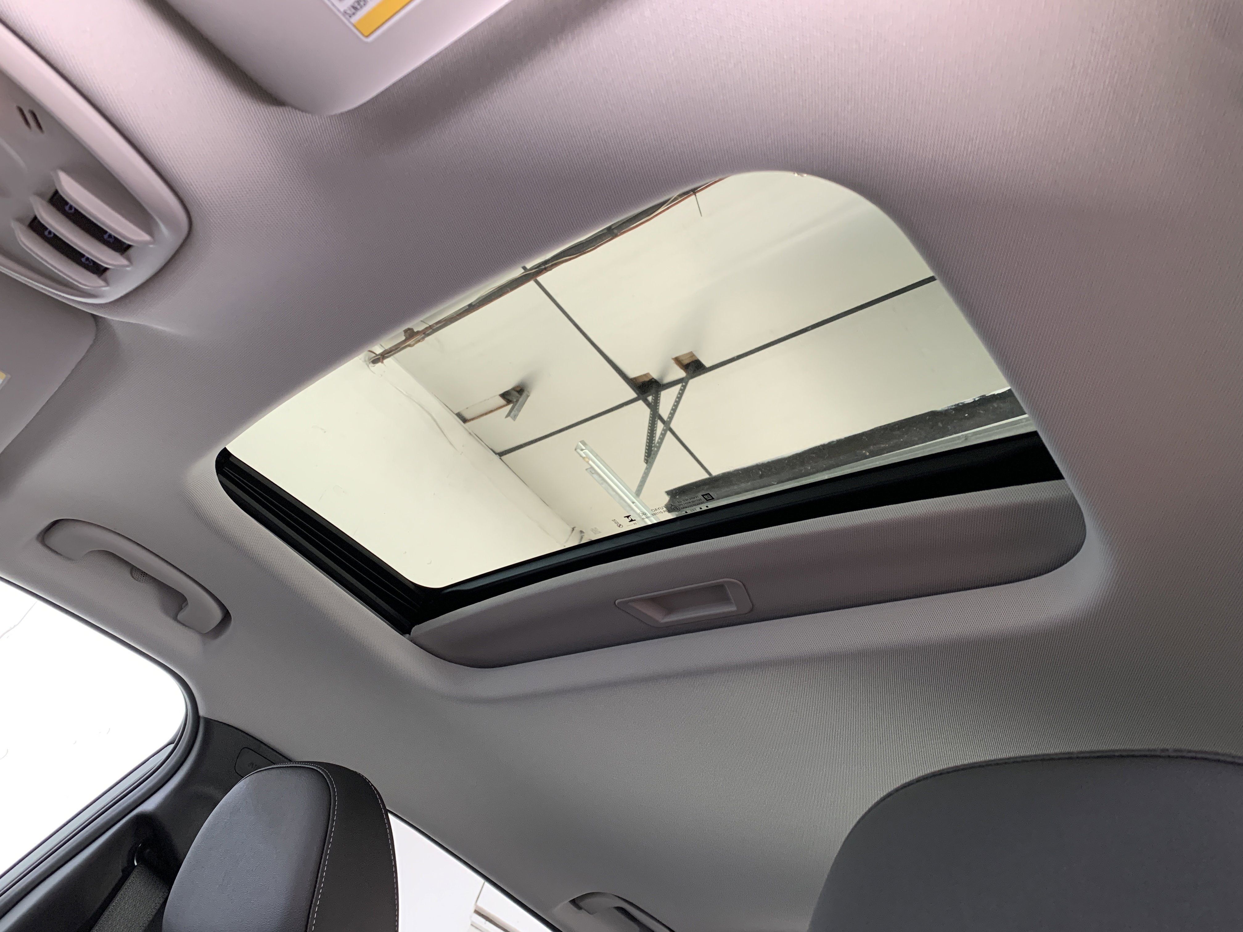 New 2026 Chevrolet Trax LT w/ Sunroof Package image 27