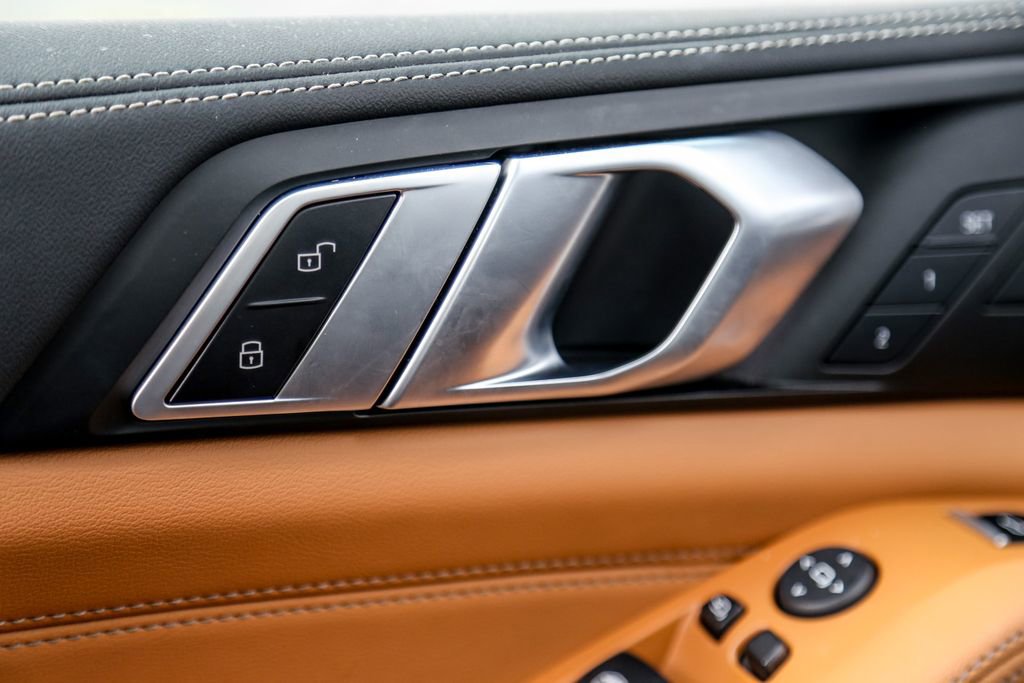 Certified 2025 BMW X5 M60i image 18