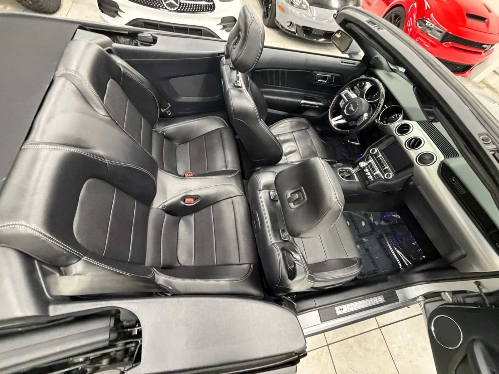 Used 2020 Ford Mustang Premium RWD image 18