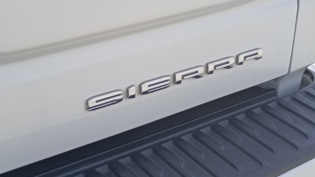 Used 2023 GMC Sierra 1500 Denali Ultimate AWD/4WD image 11