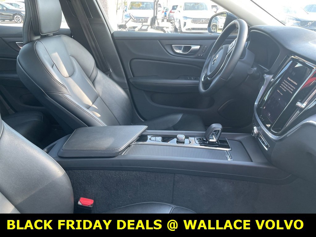Used 2024 Volvo S60 B5 Core image 4