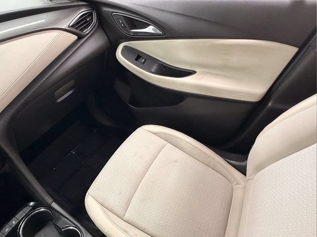 Used 2021 Buick Encore GX Select w/ Sport Touring Package FWD image 24
