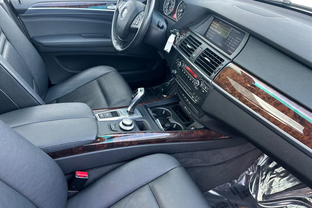 Used 2008 BMW X5 3.0si image 16