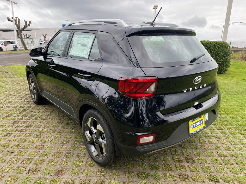 New 2026 Hyundai Venue SEL FWD image 23