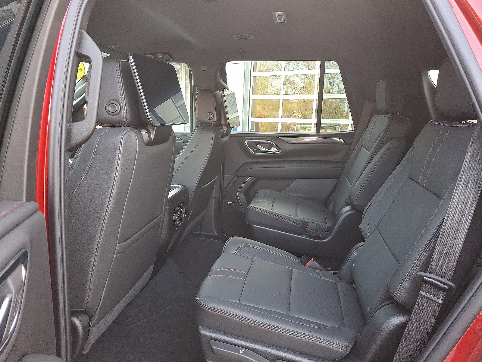 Certified 2024 Chevrolet Tahoe RST w/ RST Performance Edition image 11