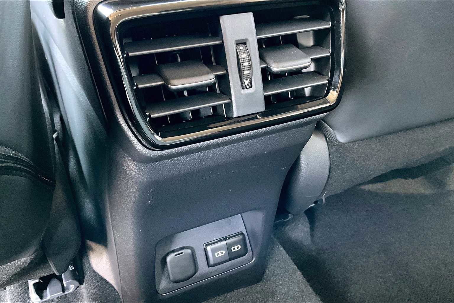 Used 2025 Lexus NX 250 FWD image 32