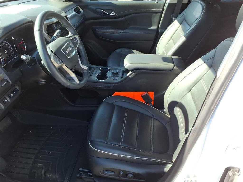 Used 2023 GMC Acadia Denali w/ Denali Technology Package image 11