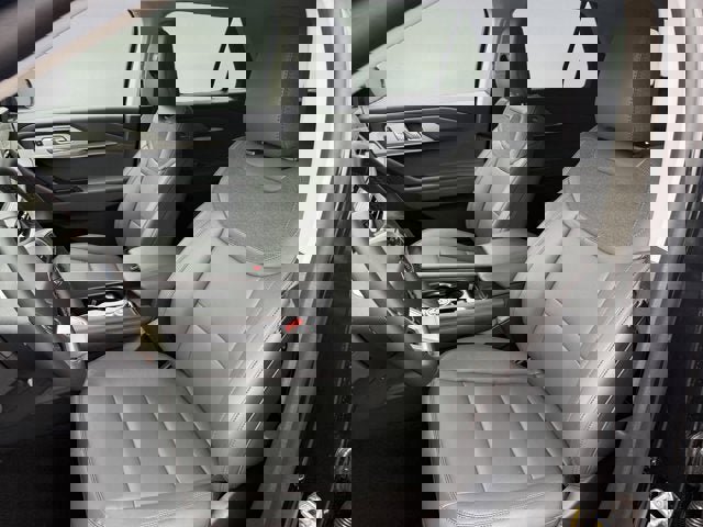 New 2026 Ford Explorer Active w/ Active Comfort Package image 9