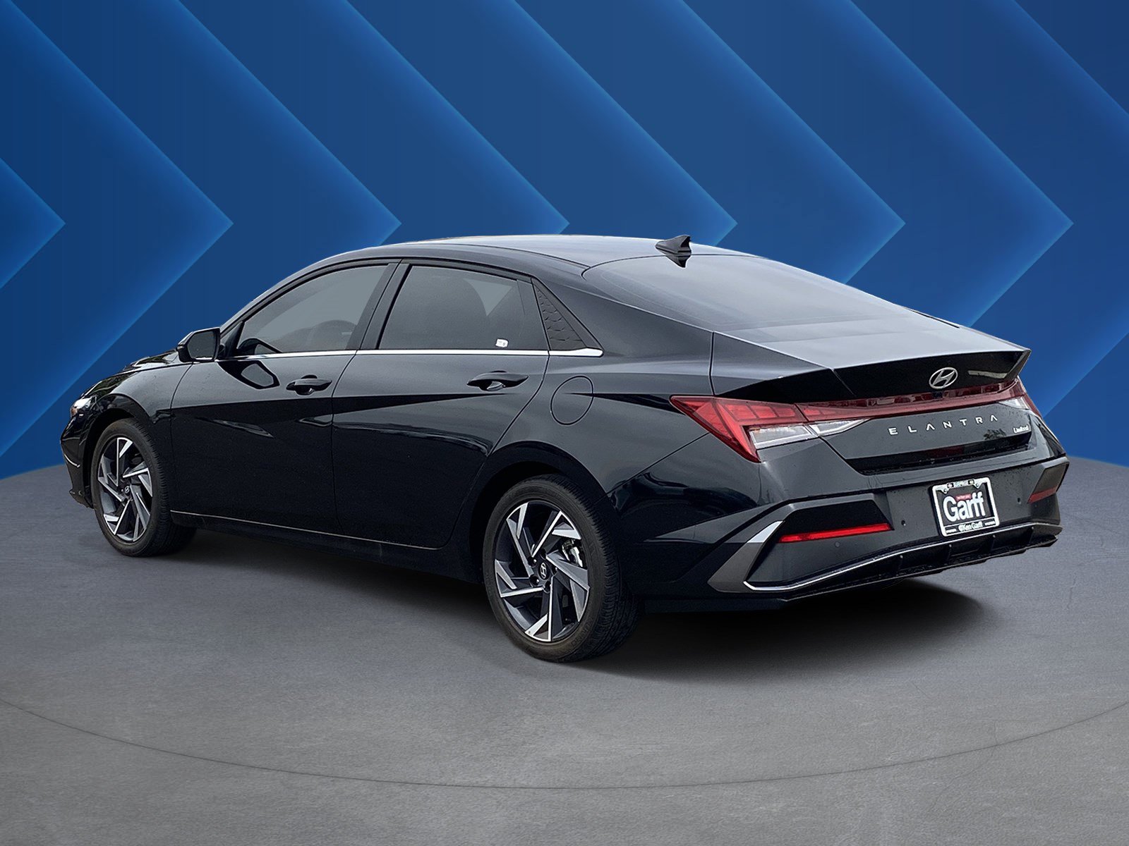 Certified 2024 Hyundai Elantra Limited FWD image 5
