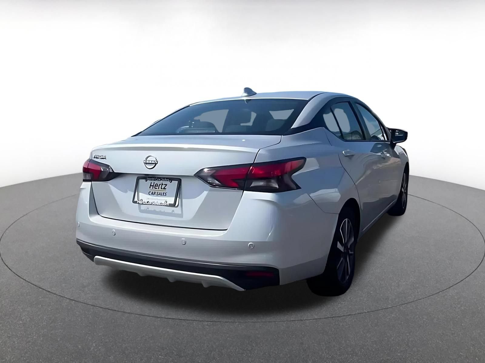 Used 2025 Nissan Versa SV FWD image 11