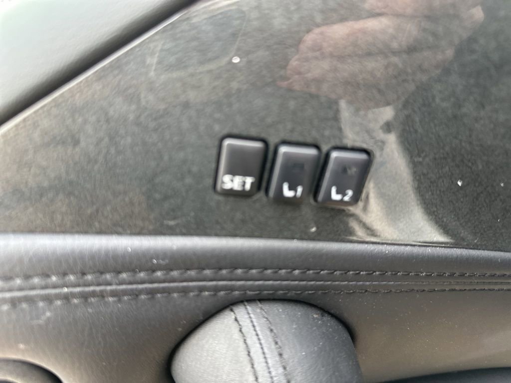 Used 2022 Nissan Armada SL w/ Midnight Edition Package image 9