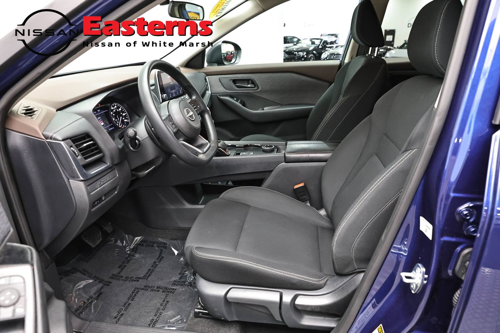Used 2023 Nissan Rogue S AWD/4WD image 14