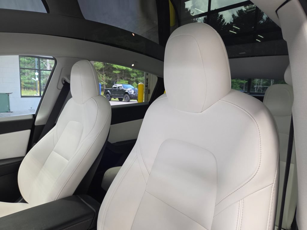 Used 2020 Tesla Model Y Long Range AWD/4WD image 27