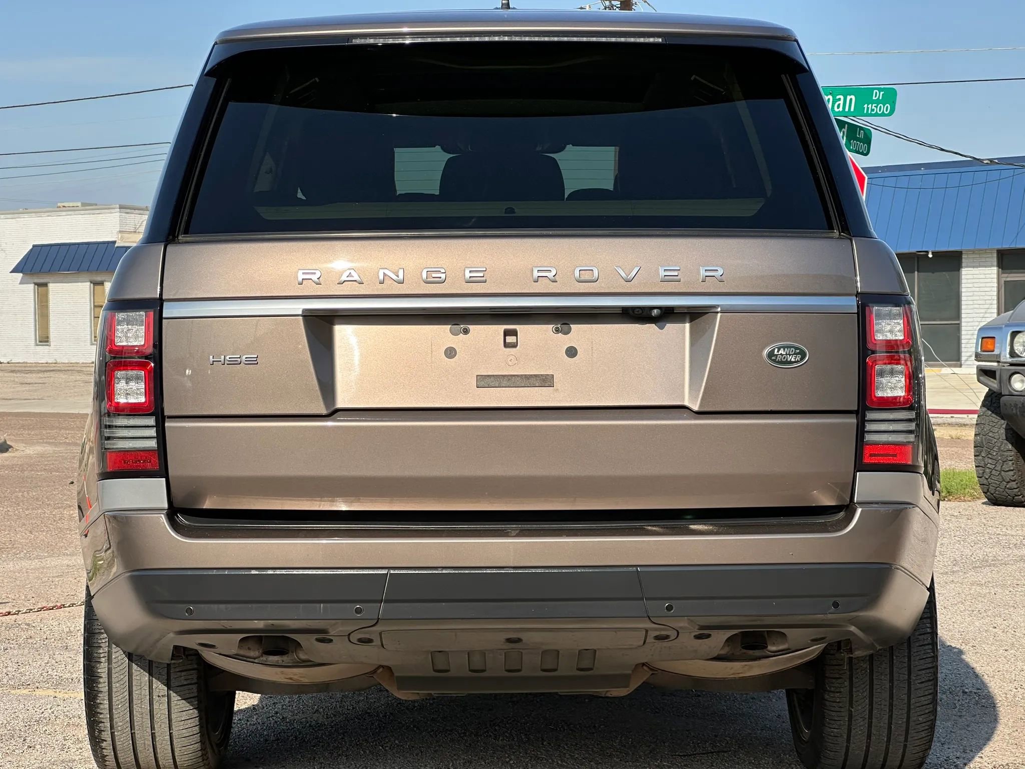 Used 2016 Land Rover Range Rover HSE image 6