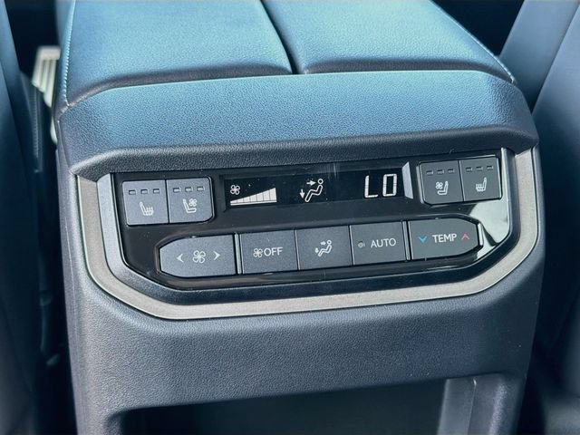 New 2026 Lexus TX 500h AWD image 21