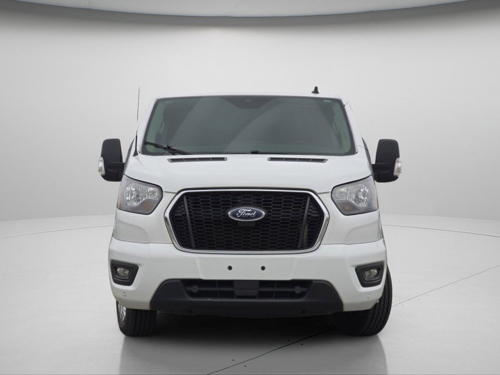 Used 2023 Ford Transit 350 XLT image 3