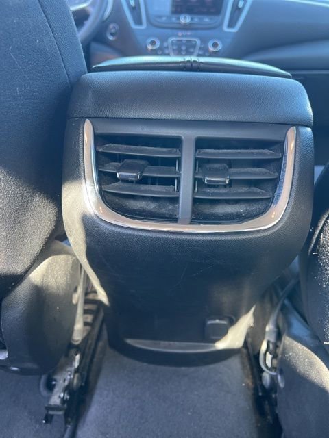 Used 2023 Chevrolet Malibu LT image 22