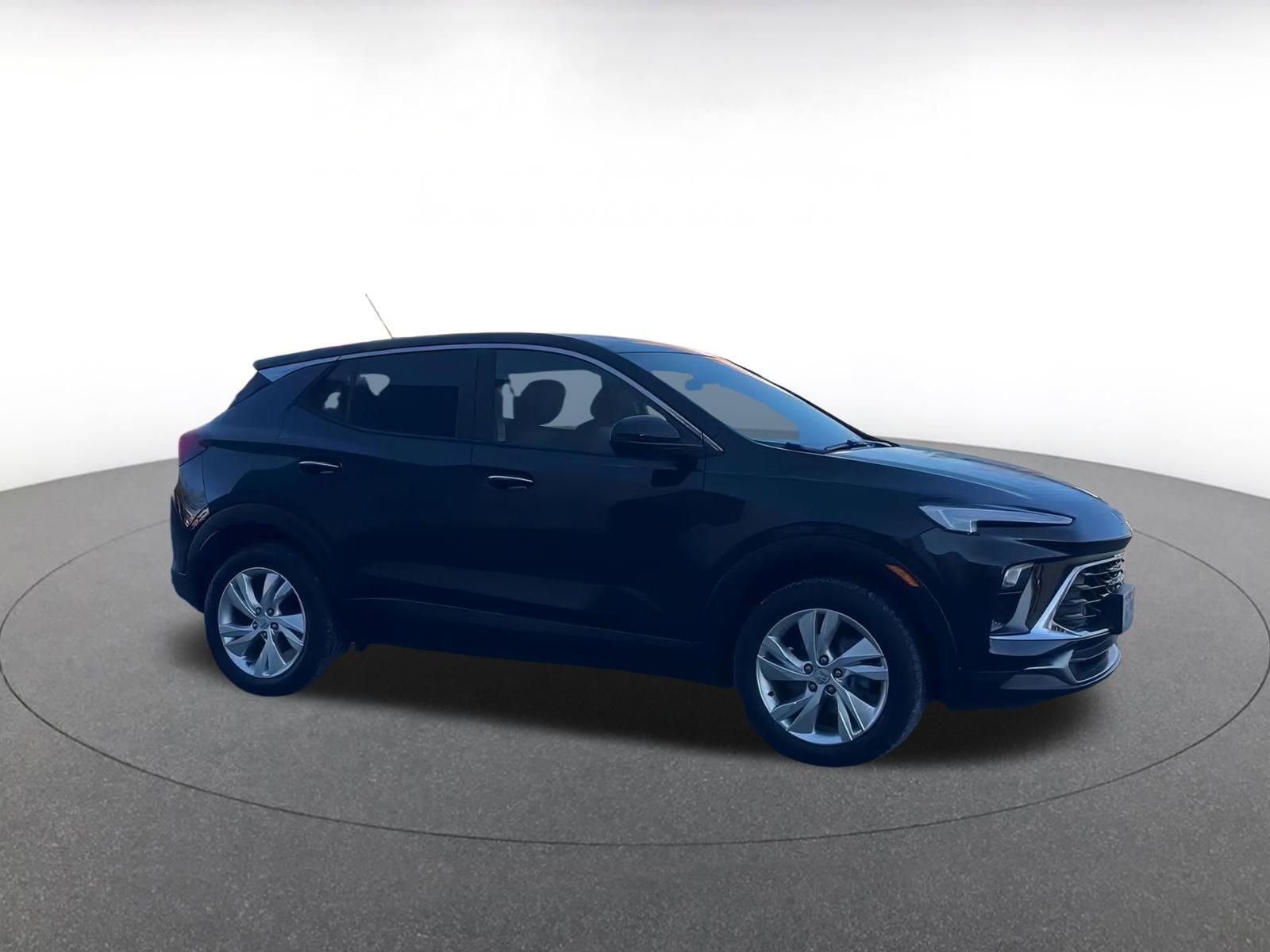Used 2025 Buick Encore GX Preferred image 2