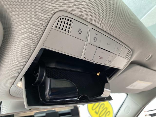 Used 2020 Mercedes-Benz GLC 300 4MATIC w/ Parking Assistance Package image 37