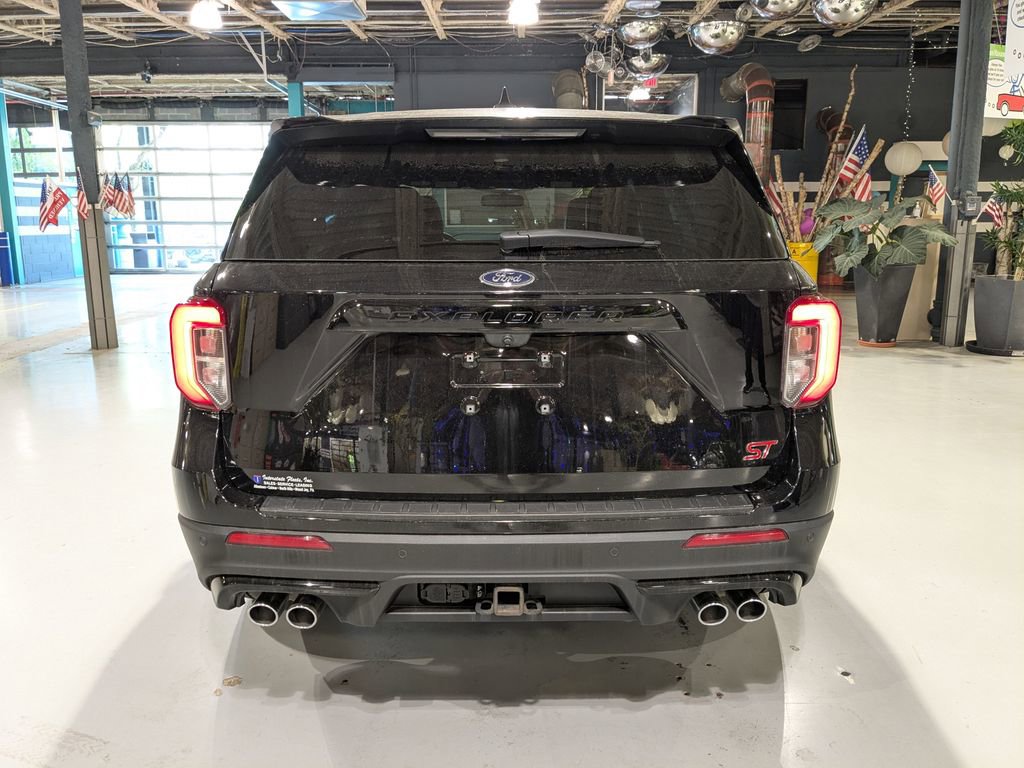 Used 2022 Ford Explorer ST w/ ST Street Pack AWD/4WD image 8