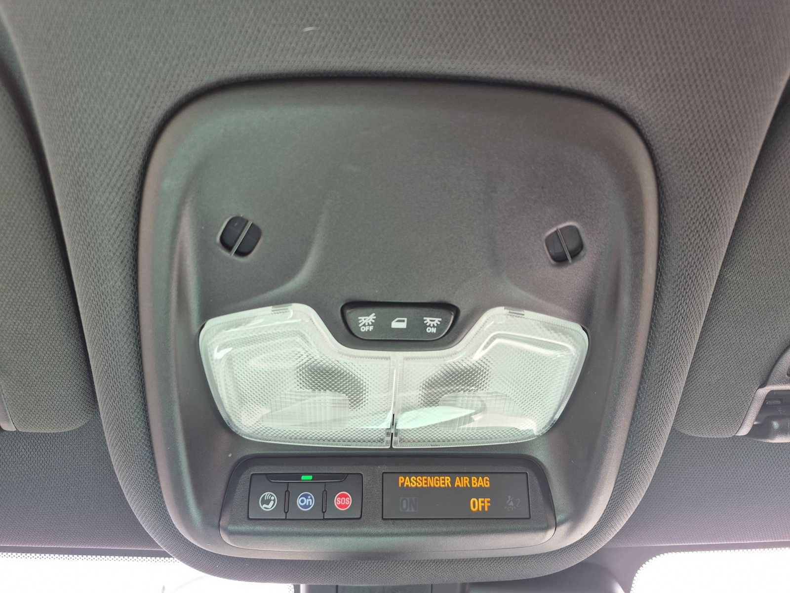 Used 2024 Chevrolet TrailBlazer RS w/ Driver Confidence Package image 25