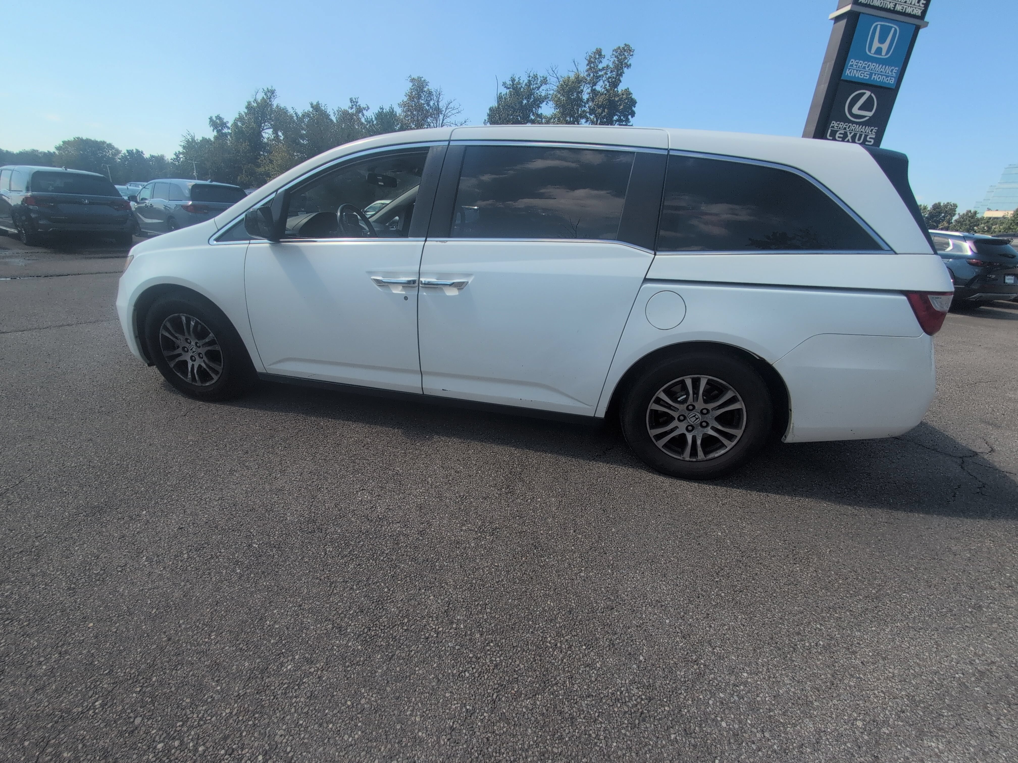 Used 2013 Honda Odyssey EX-L image 2
