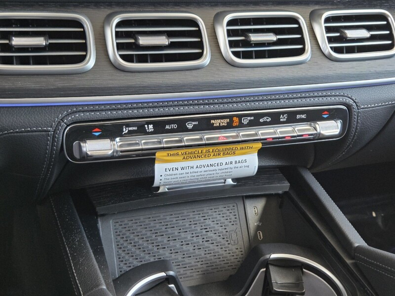 New 2026 Mercedes-Benz GLS 450 4MATIC image 25
