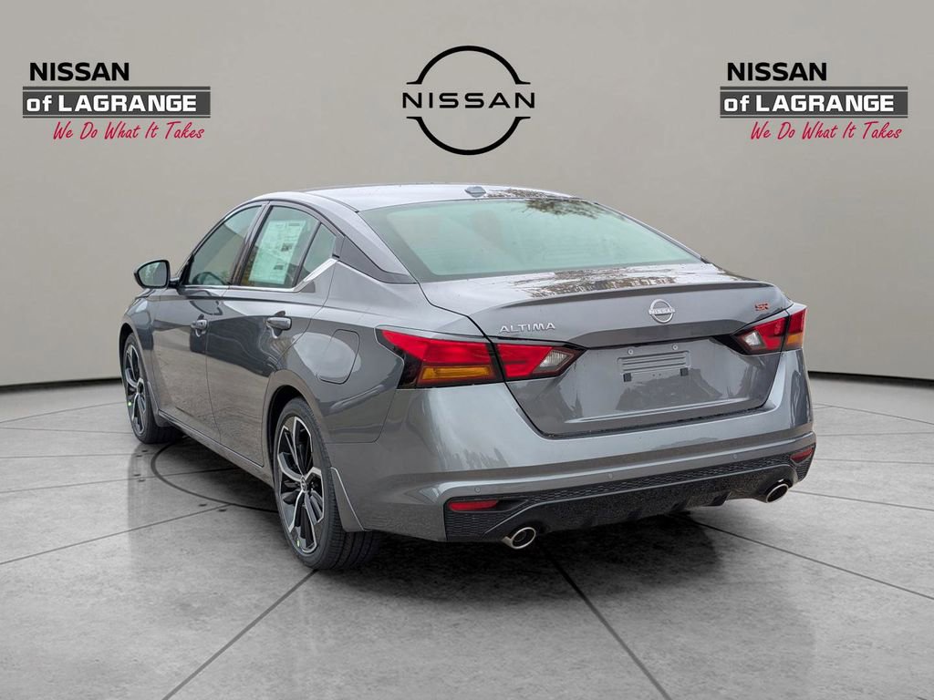 New 2025 Nissan Altima 2.5 SR w/ SR Premium Package image 7