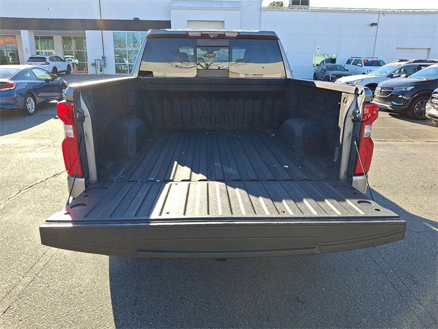 Used 2021 Chevrolet Silverado 1500 High Country image 24