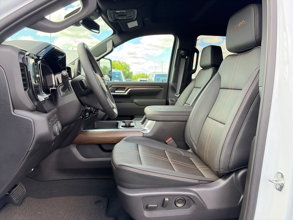 Used 2026 Chevrolet Silverado 2500 High Country AWD/4WD image 15