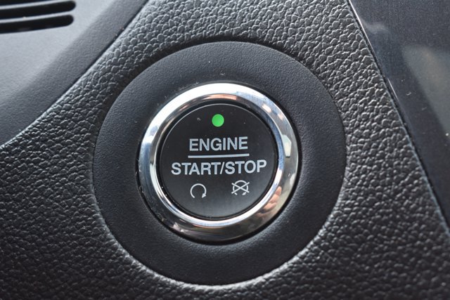 Used 2019 Ford Explorer Limited w/ Limited Luxury Package FWD image 32