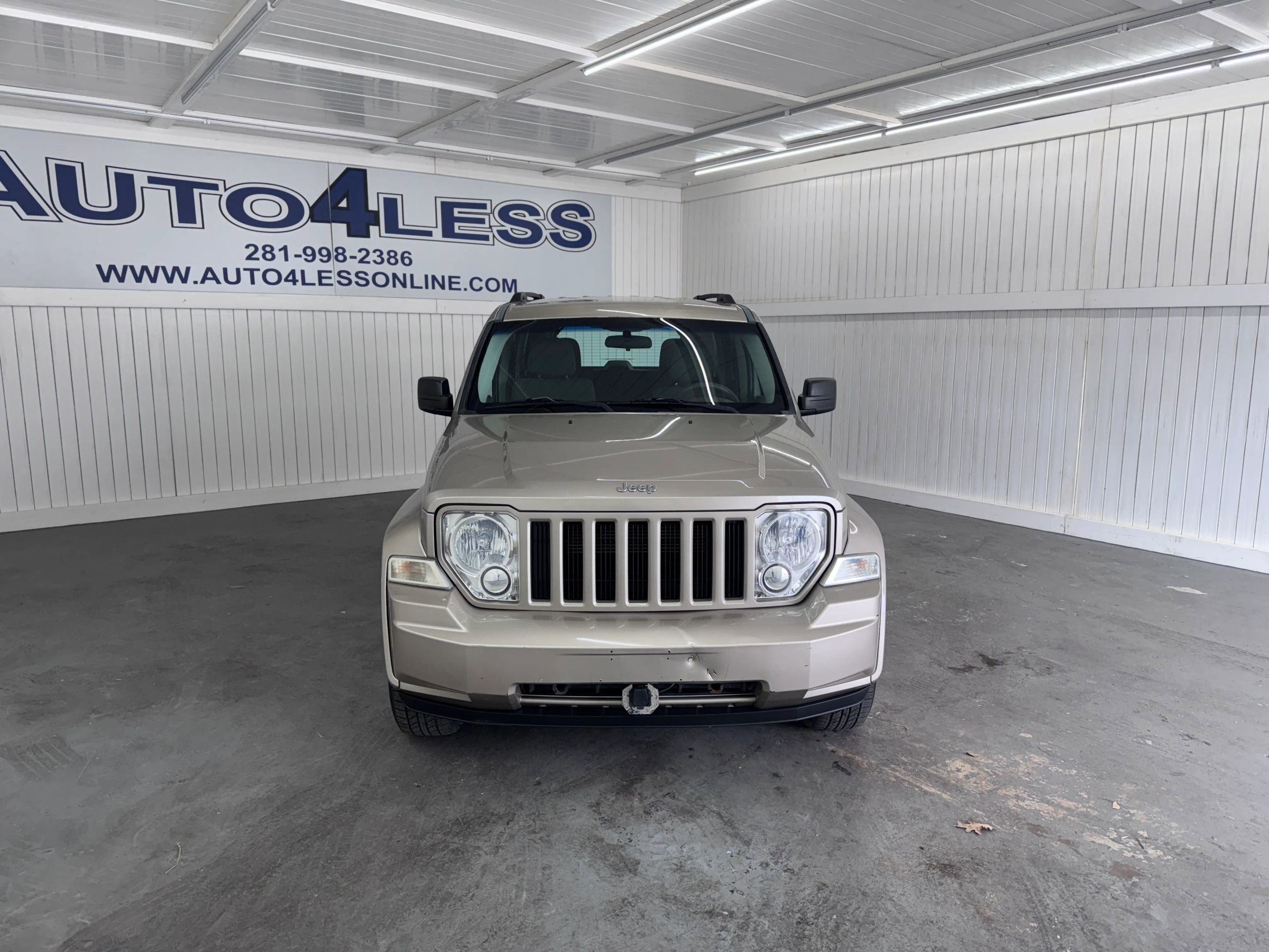 Used 2011 Jeep Liberty Sport w/ Trailer Tow Class III Group image 2
