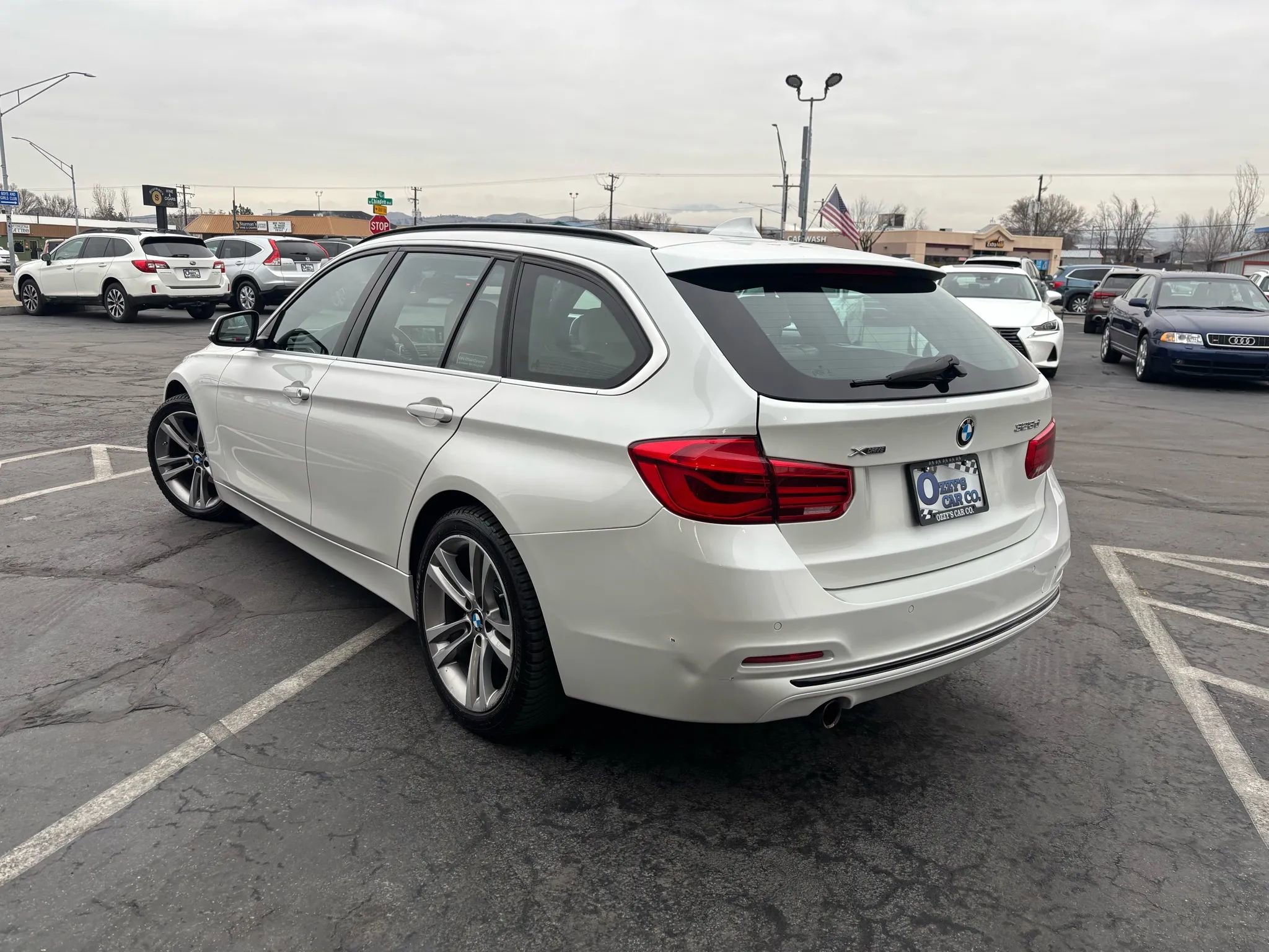 Used 2016 BMW 328d xDrive Wagon image 3