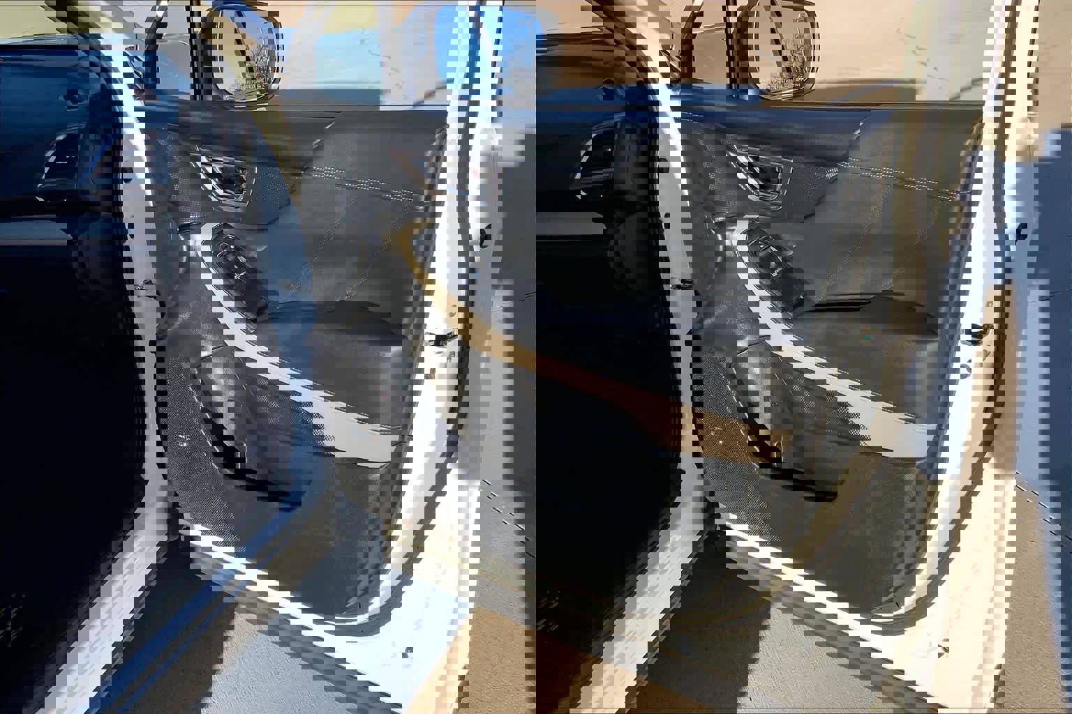 Used 2022 Subaru Forester Limited image 22