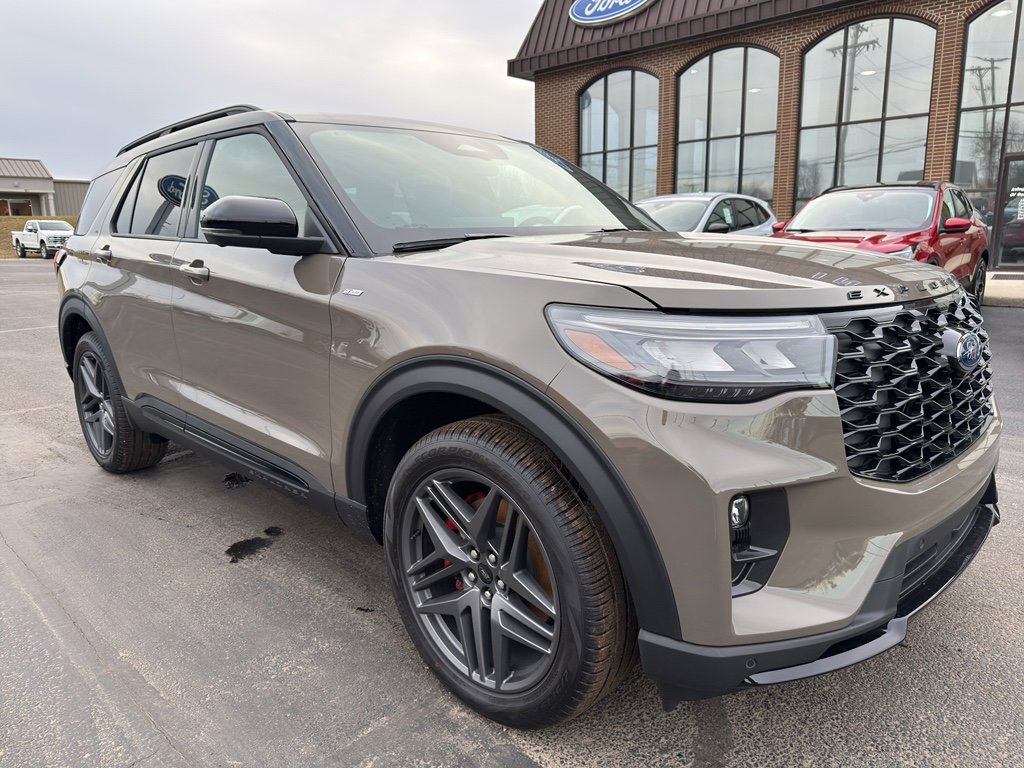 New 2026 Ford Explorer ST-Line w/ ST-Line Street Pack image 2