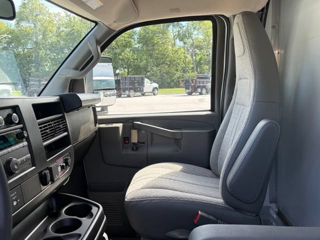 New 2026 Chevrolet Express 3500 w/ Power Convenience Package RWD image 29