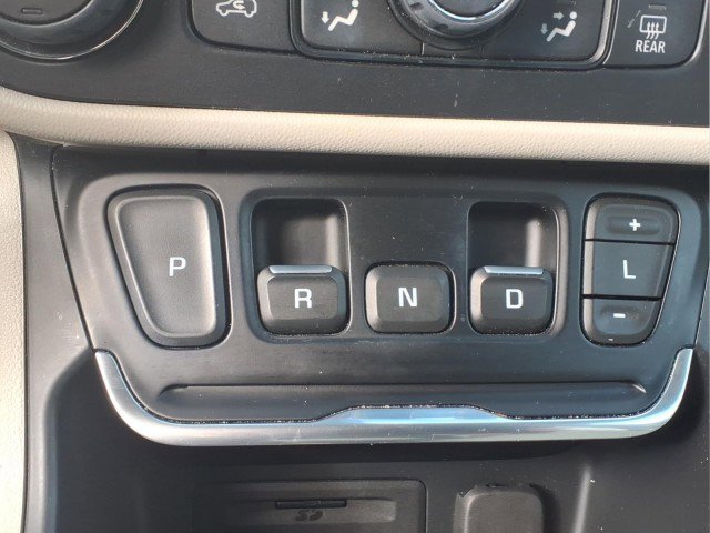 Used 2020 GMC Terrain Denali w/ Denali Premium Package image 12