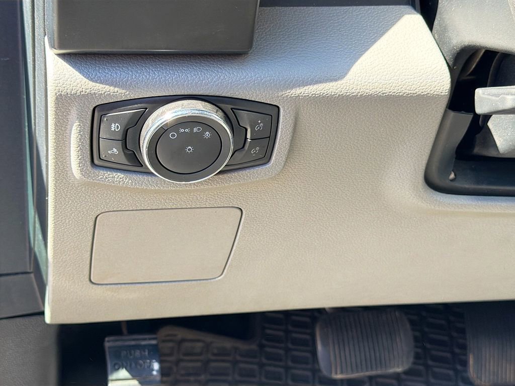 Used 2015 Ford F150 XL w/ Equipment Group 101A Mid image 10