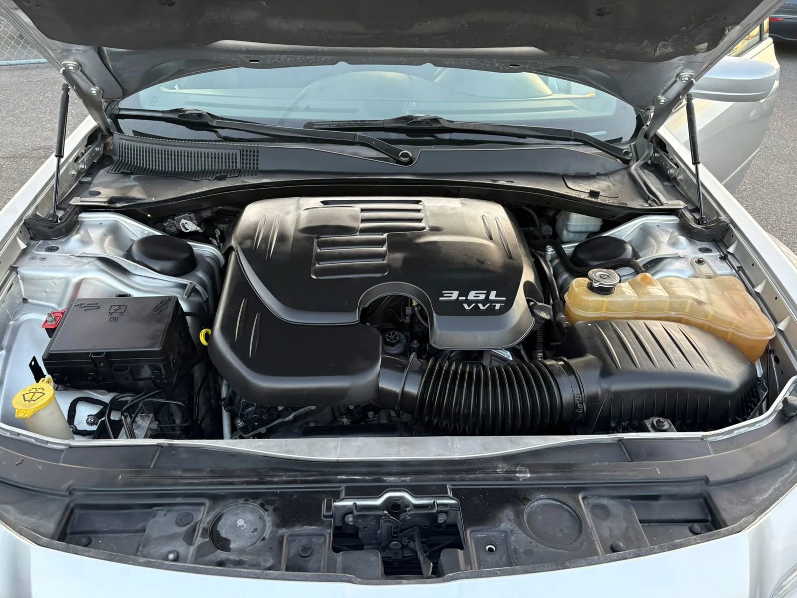 Used 2012 Chrysler 300 RWD image 12