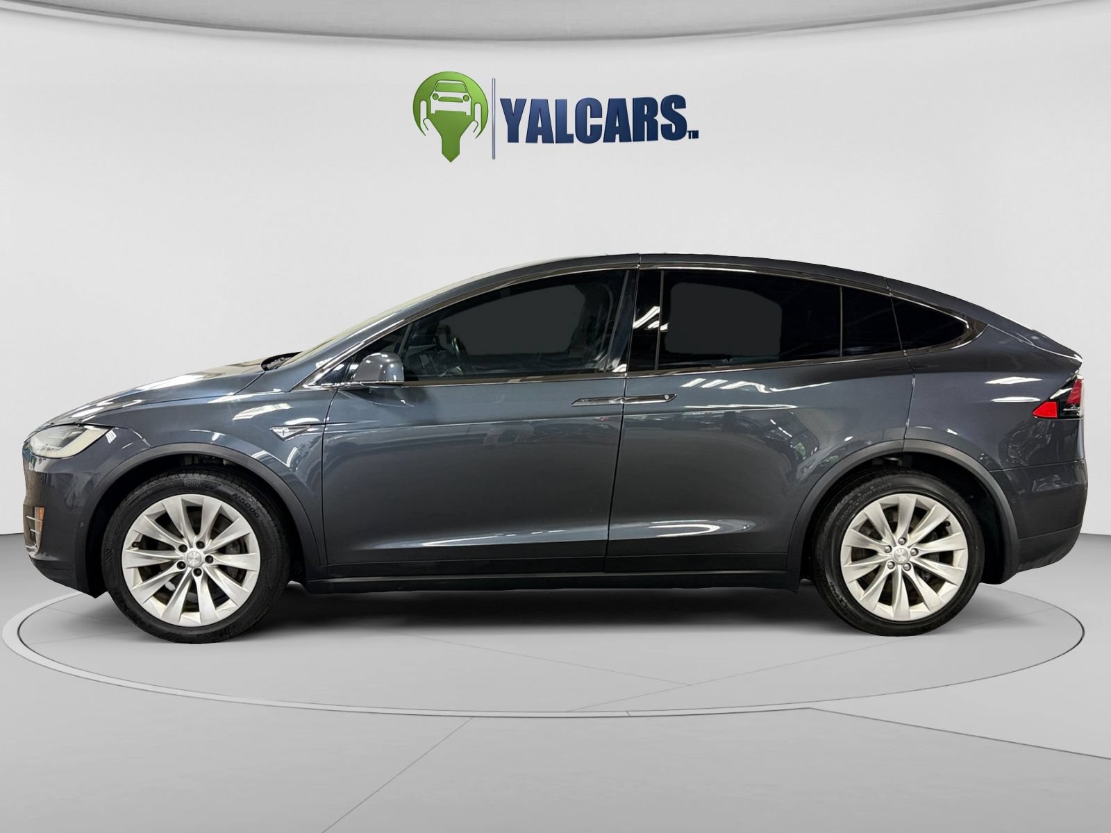 Used 2016 Tesla Model X 75D AWD/4WD image 2