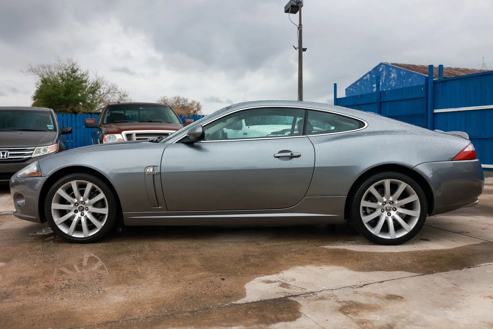 Used 2008 Jaguar XK Coupe image 3