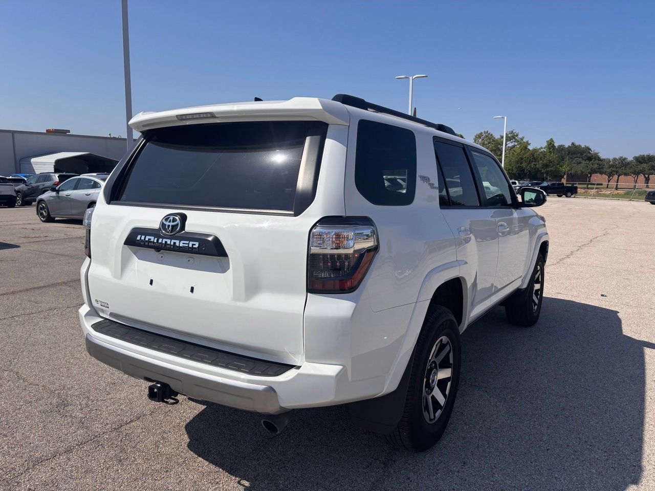 Used 2023 Toyota 4Runner TRD Off-Road Premium w/ Off Road Premium Plus Package AWD/4WD image 4